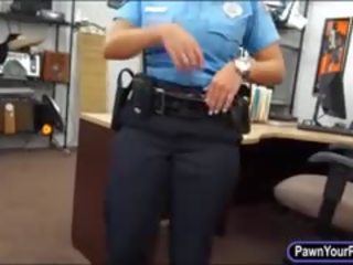 Latin polisiýa officer fucked by pawn guy in the gizlin otag