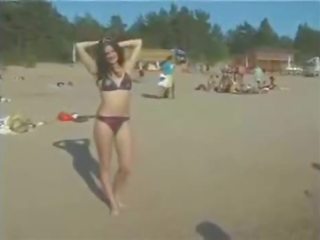 Vroče bejba popolnoma nag pri na plaža