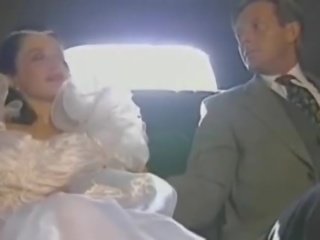 Papa baisée fille sur son weedding jour