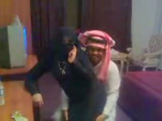 Koweit arab hijab prostitutë shoqërues arab mes ea