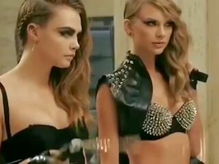 Taylor Swift - sexy moments 2