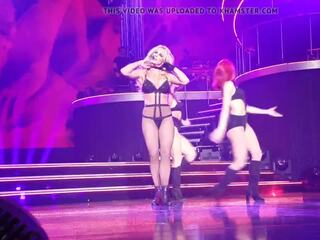 Britney lance vivere in las vegas finale spettacolo 12-31-2017