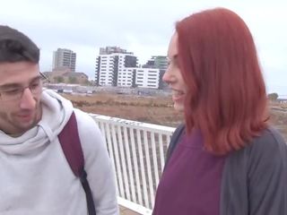 シルビア rubi ピック アップ と ファック アマチュア で ハードコア 三人組 ポルノの ビデオ