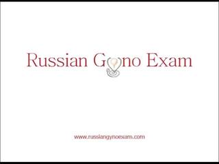 A plumpy prsnaté ruské naivka na a gyno skúška